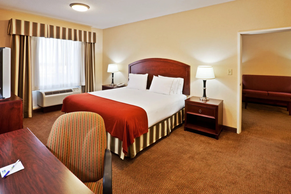 Spark by Hilton Catoosa Tulsa