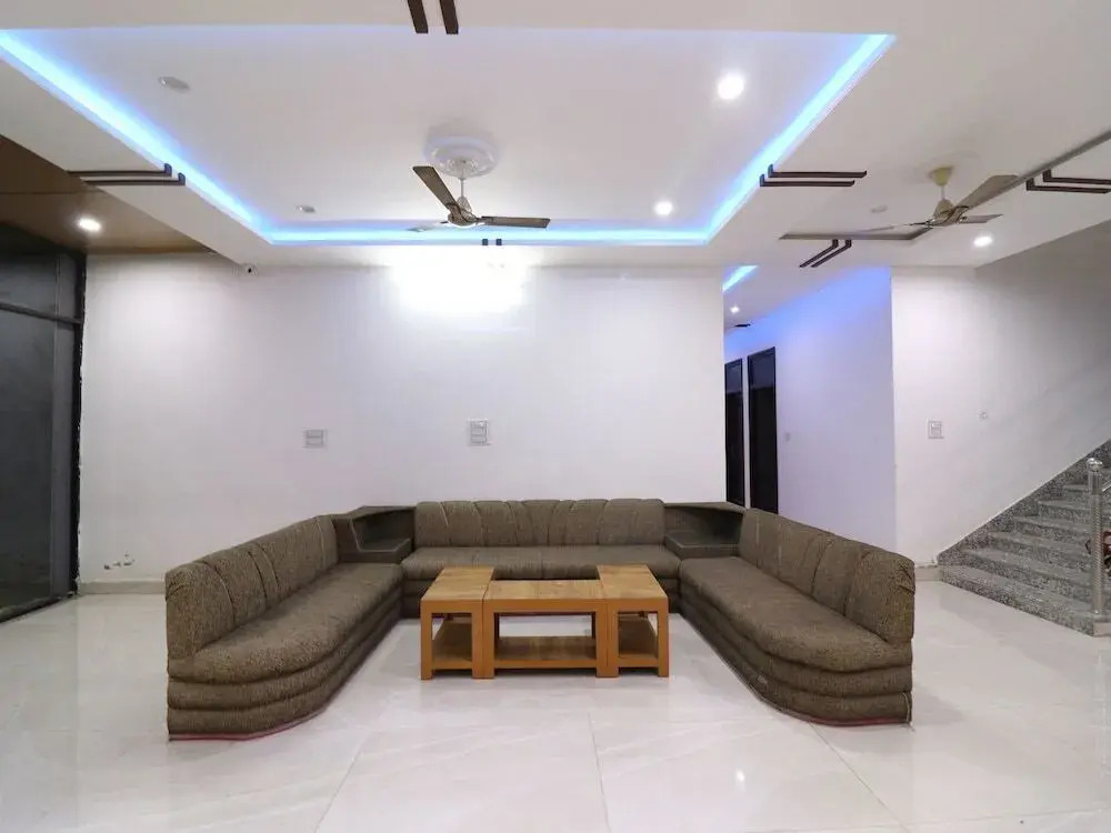 Blueberry Resort By OYO Rooms