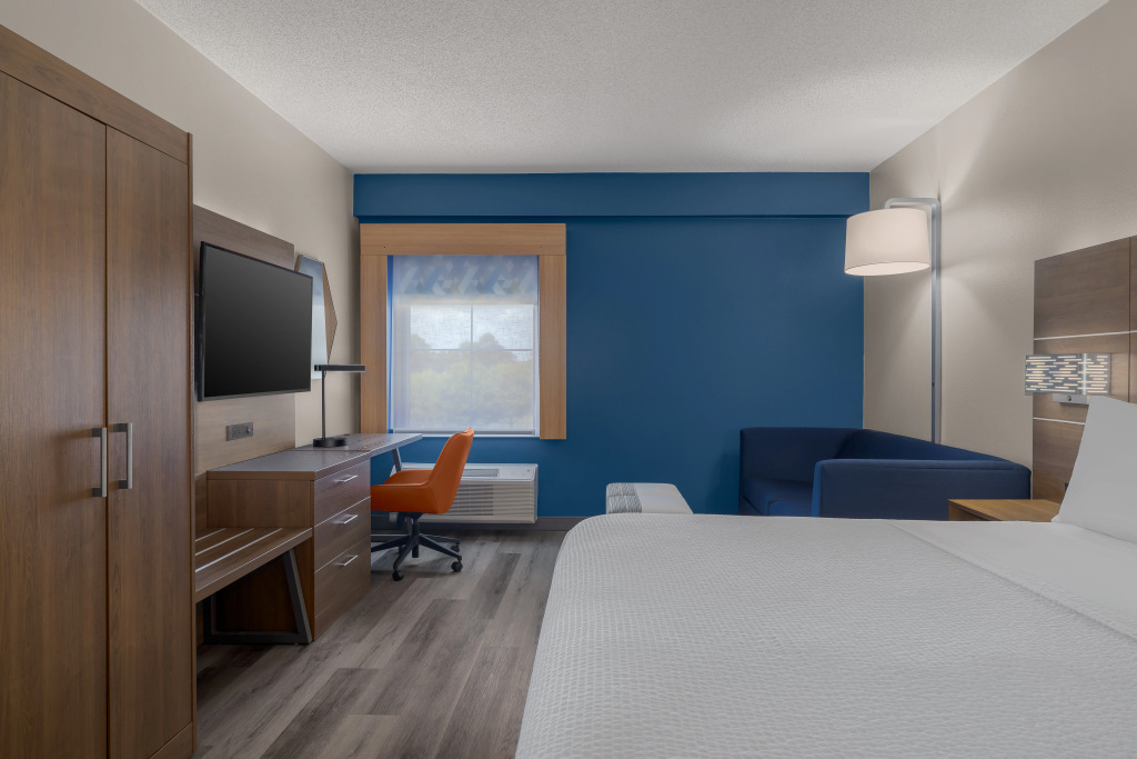 Holiday Inn Express Myrtle Beach-Broadway at the Beach by IHG