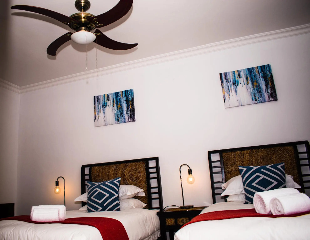 Orange Love Paradise Guest House