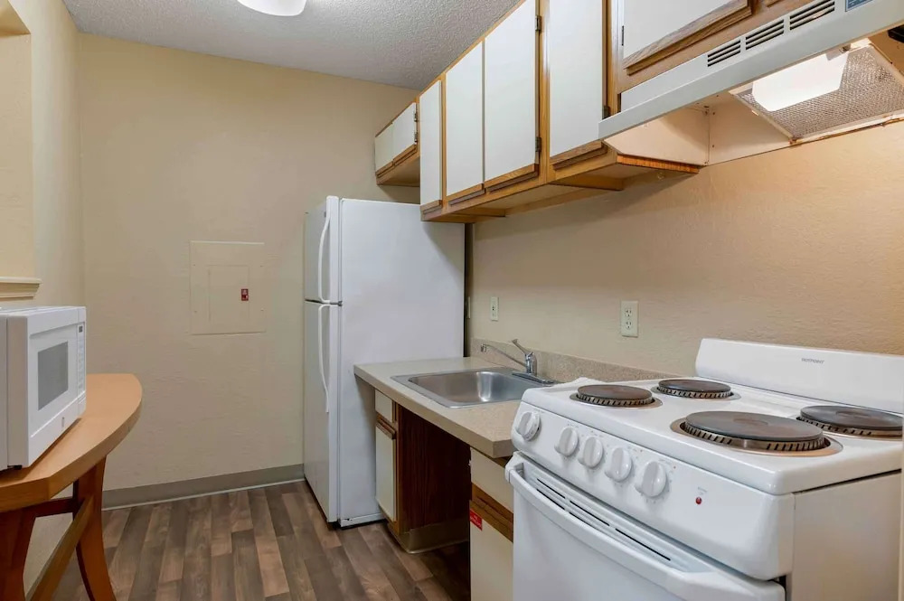 Extended Stay America Select Suites - Detroit - Ann Arbor - University South
