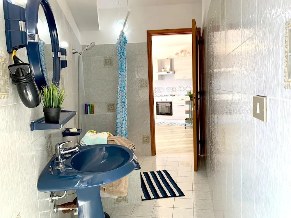 House With 2 Bedrooms in Sant'antioco, With Wonderful sea View and Balcony