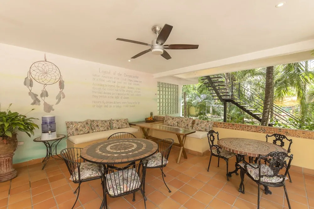 Dreamcatcher Hotel - Live the Dream of Santa Teresa