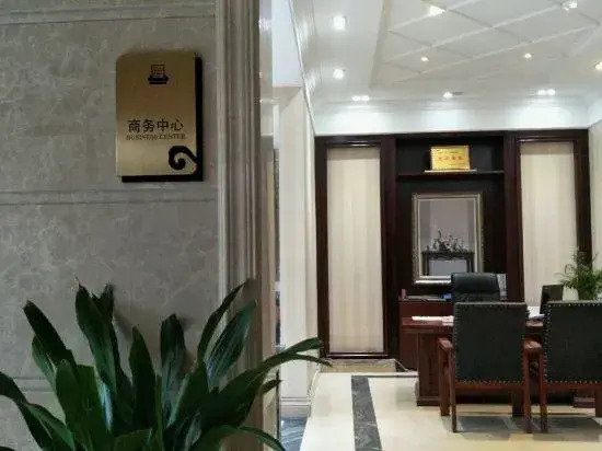 Agate City International Grand Hotel