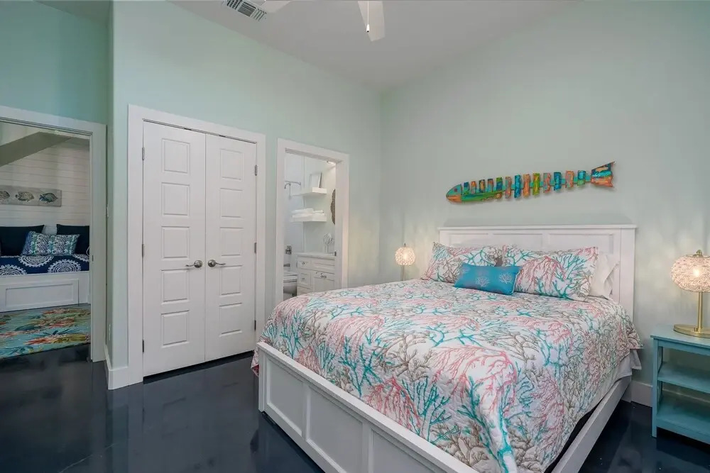 The Gruene Escape 4 Bedroom Home by Redawning