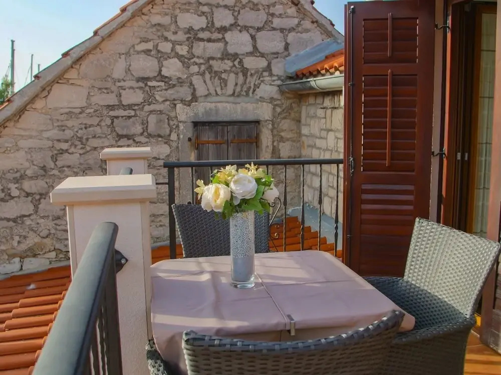 Daira - Great Location - A3