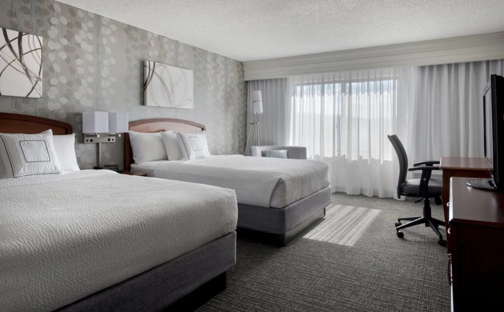 Courtyard by Marriott Lebanon