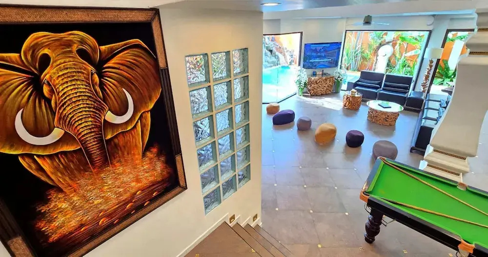 TUCHELAND Luxury Pool Villa Pattaya Walking Street