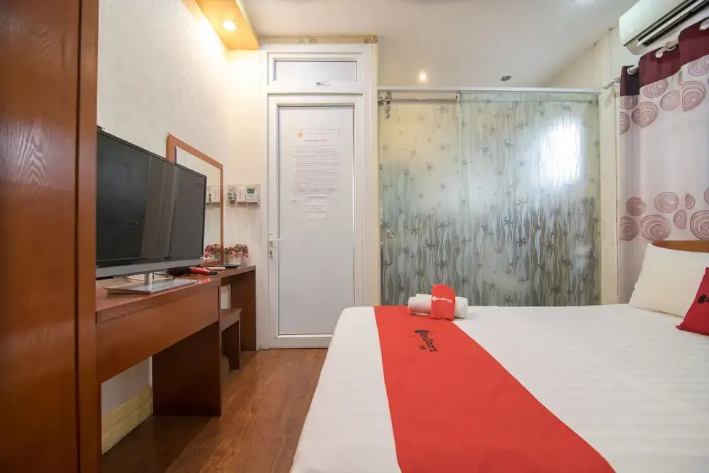 Reddoorz Near Hanoi Railway Station