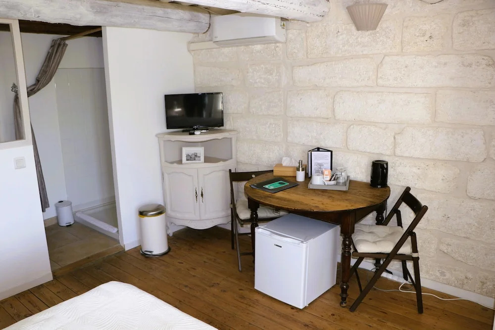 Le Mas des Cerisiers JACUZZI et SAUNA inclus pour tous les logements