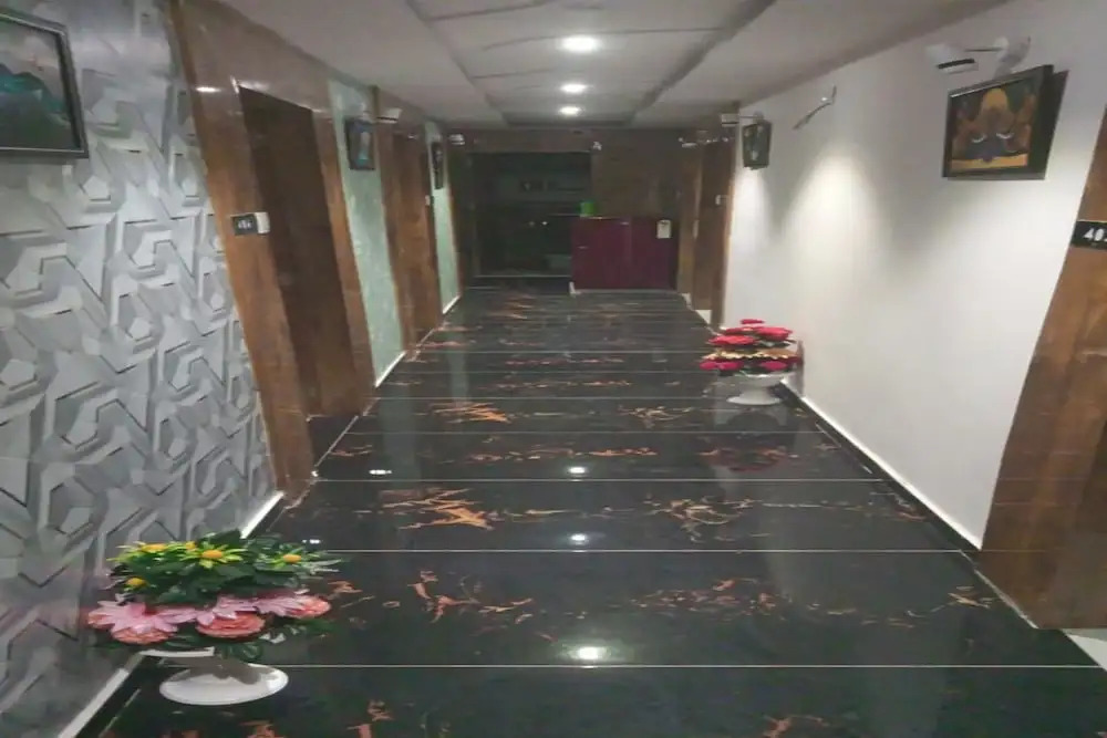 Hotel Bhavya Mansion