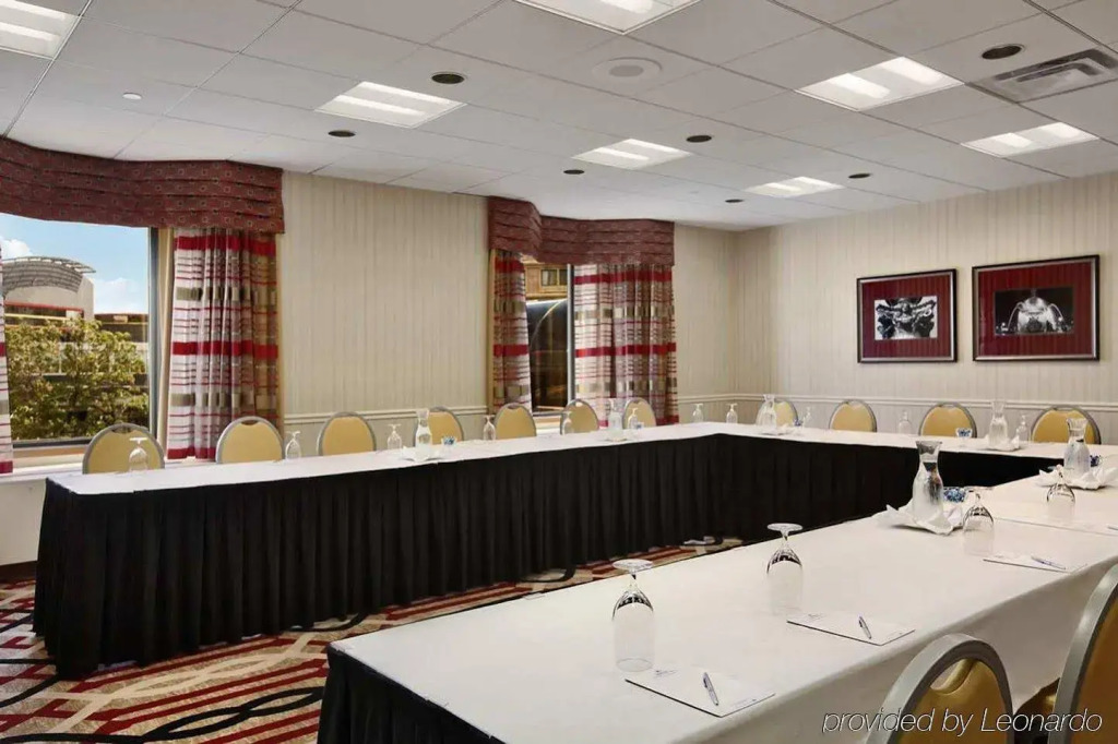 Hilton Rosemont Chicago OHare