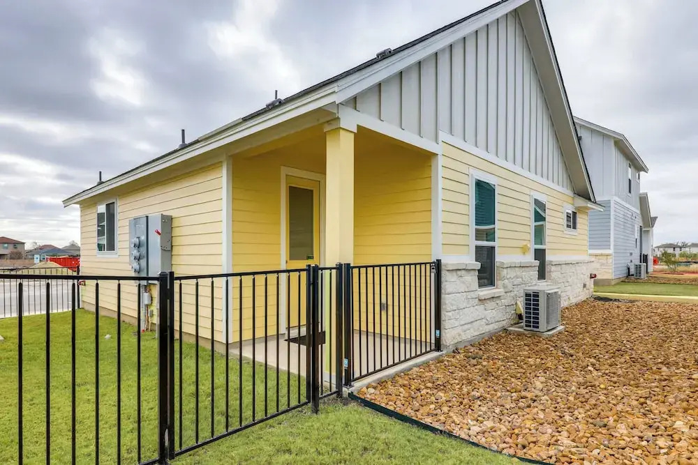 Modern New Braunfels Gem 3 Mi to Gruene Hall!