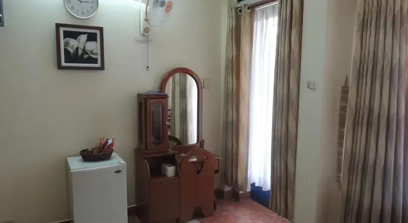 Tan Quyen Hotel