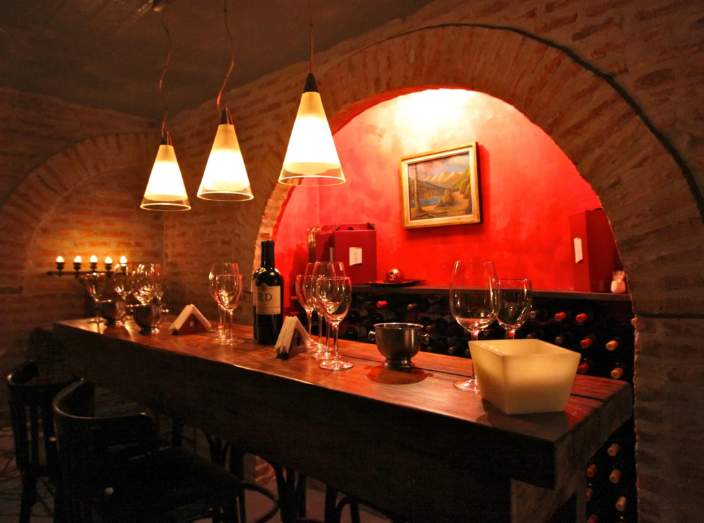 Miravida Soho Hotel & Wine Bar