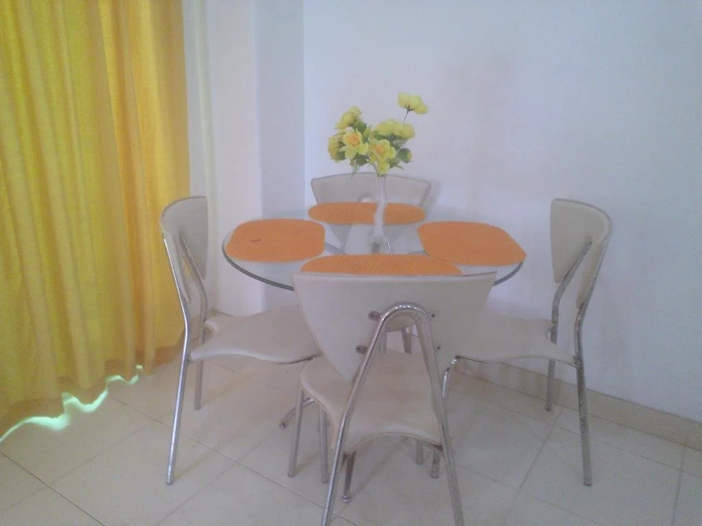 Roxon Apartments