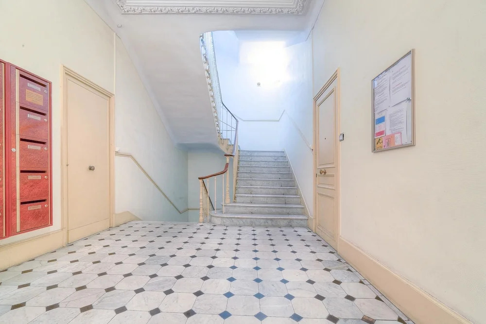 Le Prince Apartment 1