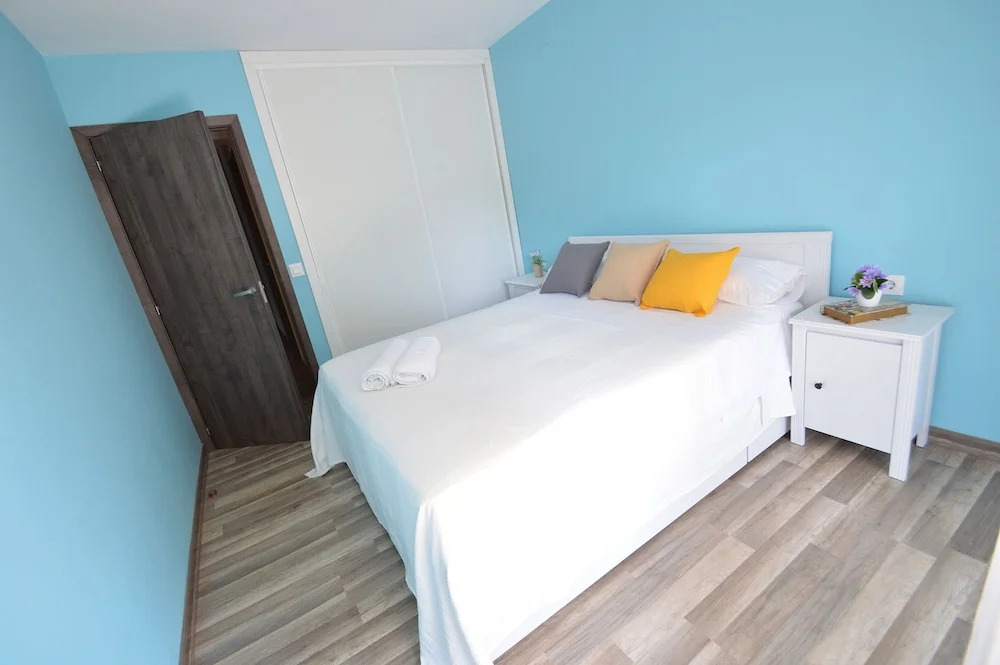 Tarragona Suites 28- AMPOSTA SALOU