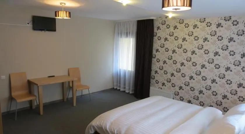 Amigo Hotel