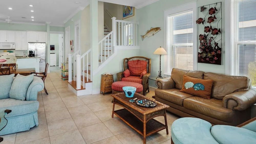 Close to Beach Access & Rosemary~ Seacrest Lagoon Pool Access