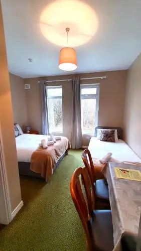 Portfinn Lodge