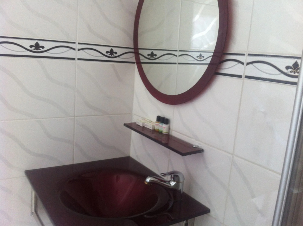 Exec Closets Hotel