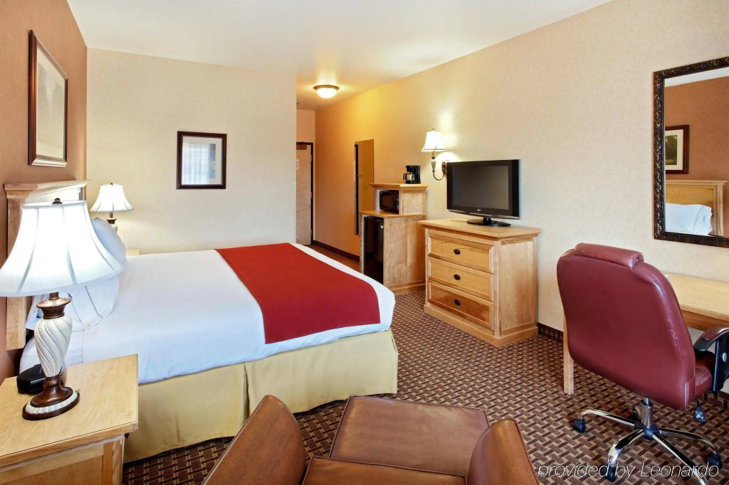 Holiday Inn Express Hotel & Suites Kalispell by IHG