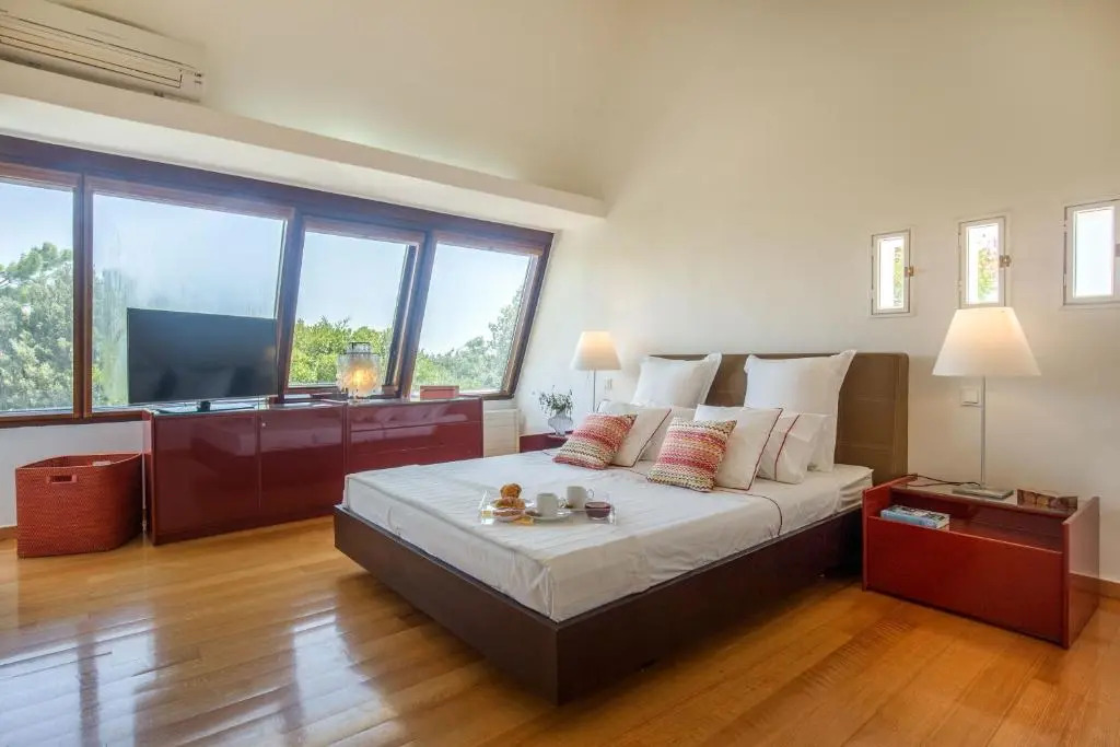 Villa Oasis with Large Pool Athenian Riviera Lagonissi