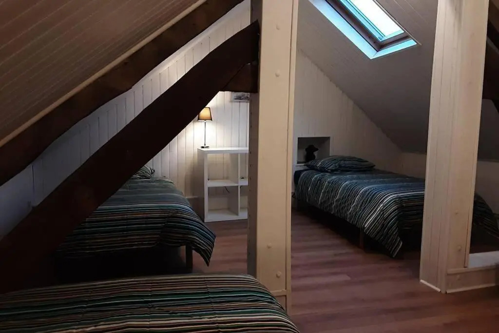 Proche de Bayeux, près des plages du débarquement, à la campagne