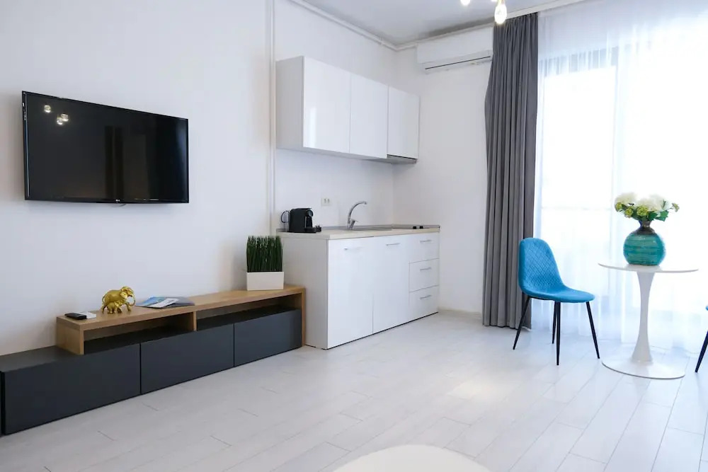 Aparthotel Building Stefan