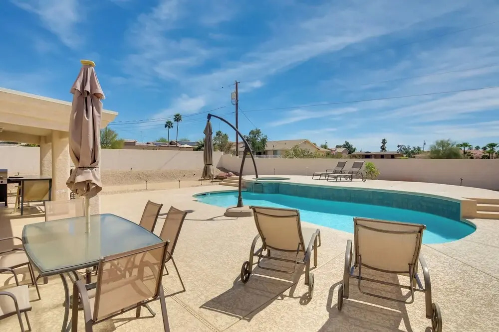 Pool, Hot Tub & Mtn Views: Lake Havasu City Home!