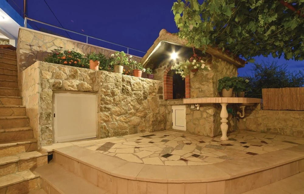 Amazing Home in Podstrana With Wifi and 3 Bedrooms