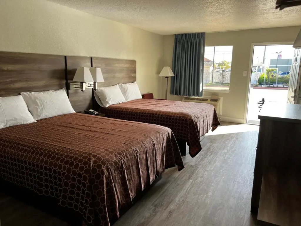 Regency Inn