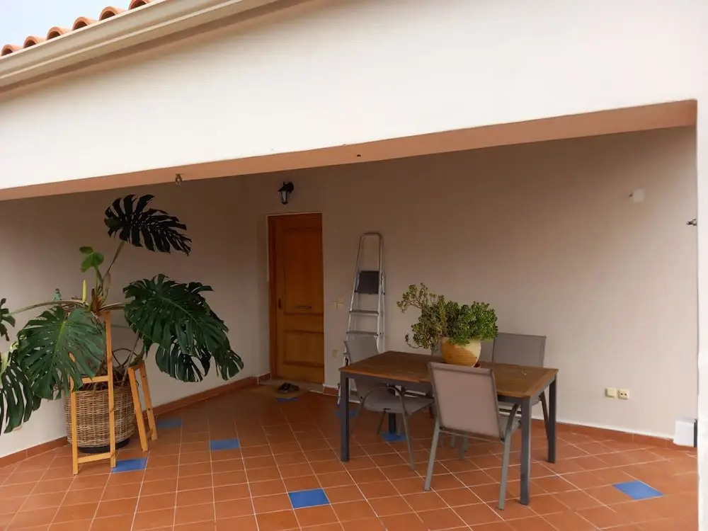 Pavlos Loft Apartment - Leontari Garden Escape