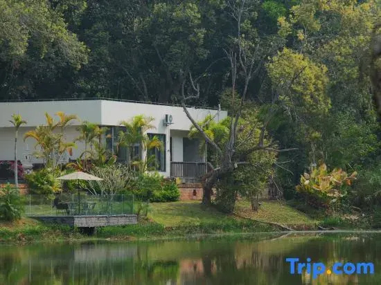 Menghai Meng Bala Jingmo Landscape Hot Spring Homestay