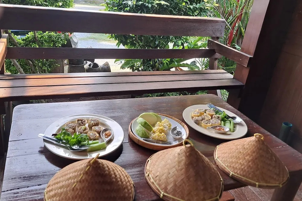 Huen Pak Mon Chantra