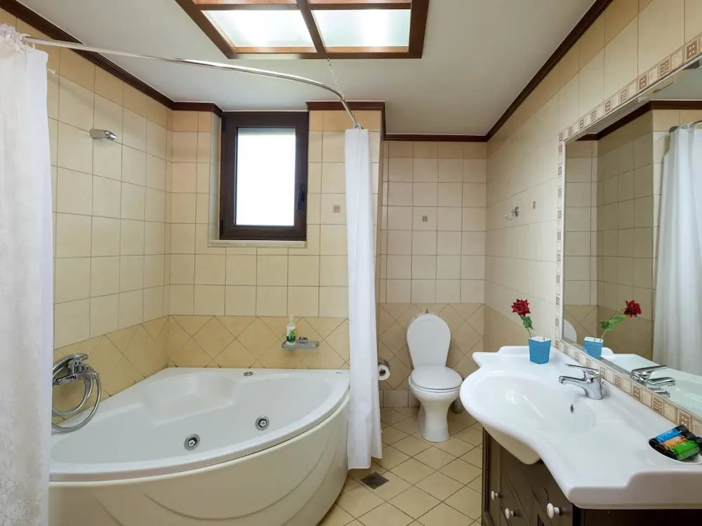 Villa in Tavronitis With Pool & Stunning Views