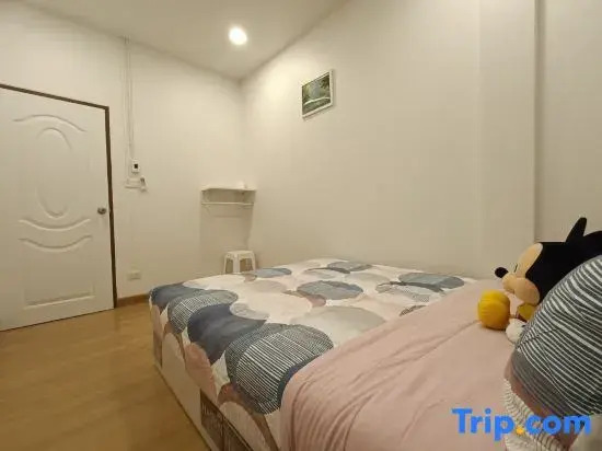 NB Bangsaen House@KL8  pool villa