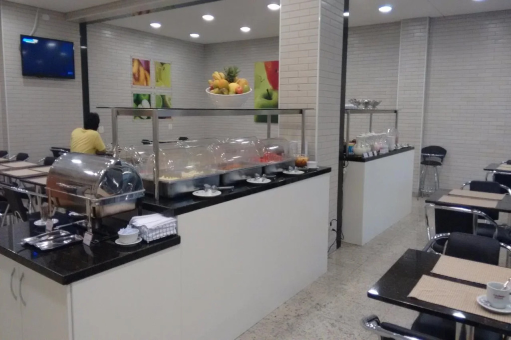 Hotel Confiance Centro Cívico