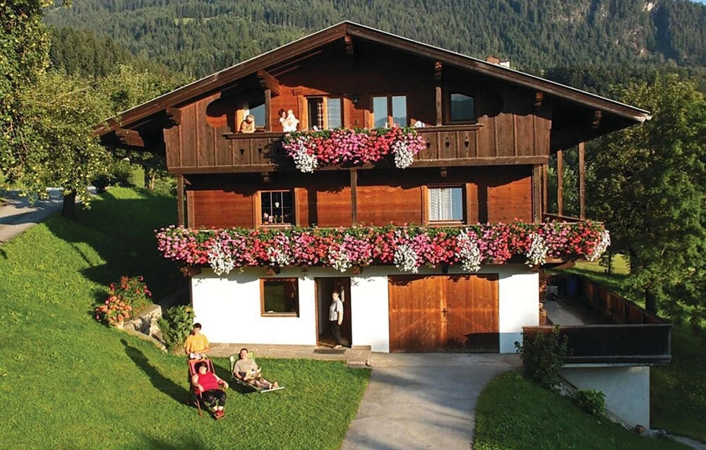 Stunning Apartment in Reith Im Alpbachtal With 3 Bedrooms and Wifi