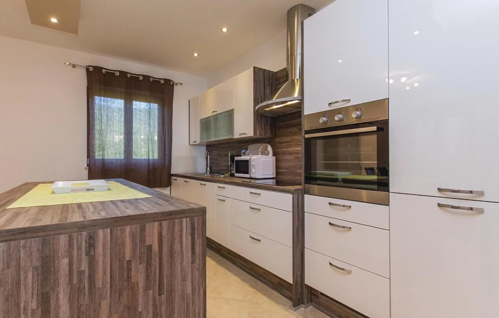 Stunning Home in Labin With Wifi and 3 Bedrooms