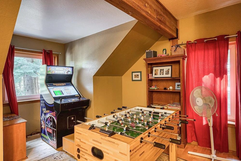 11640 St Bernard Dr - 6 Br Home