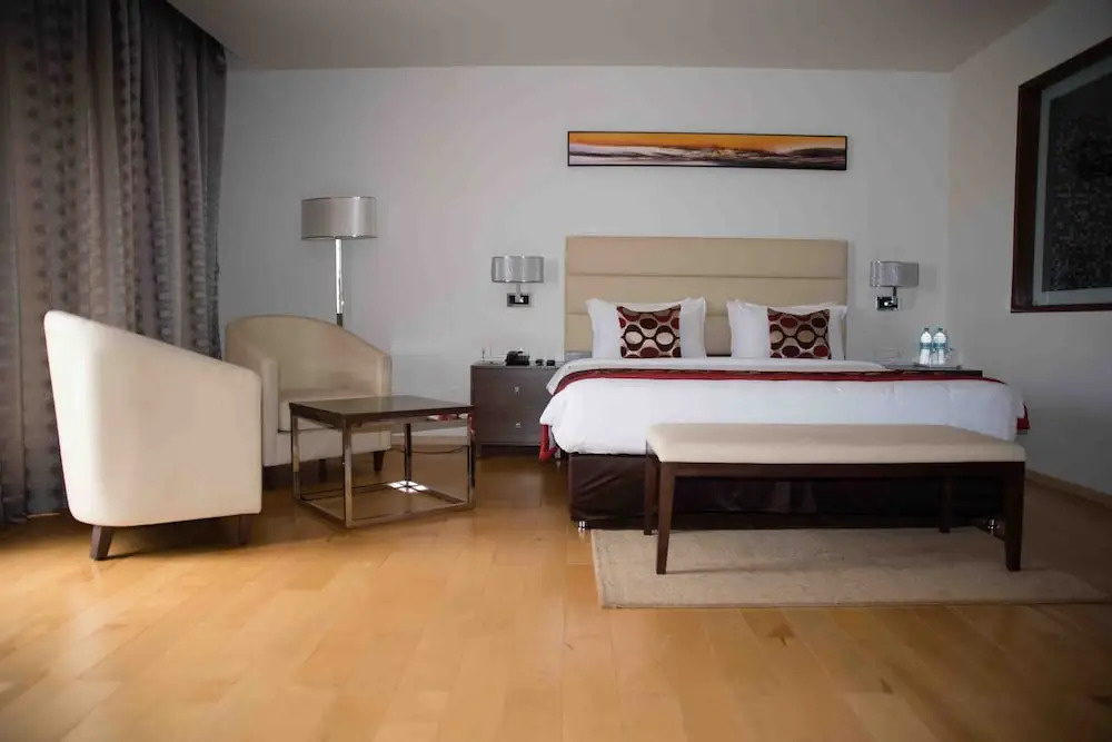 OYO 10881 Hotel Club 29