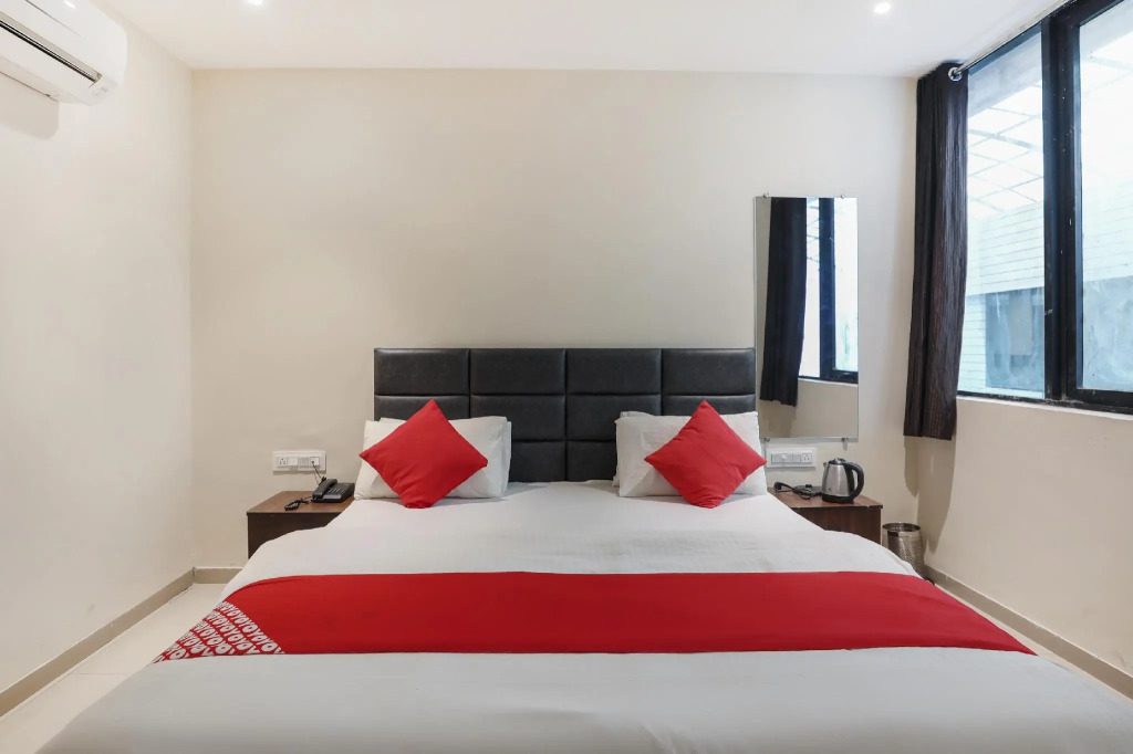 OYO Flagship 74901 Hotel Kumkum Palace