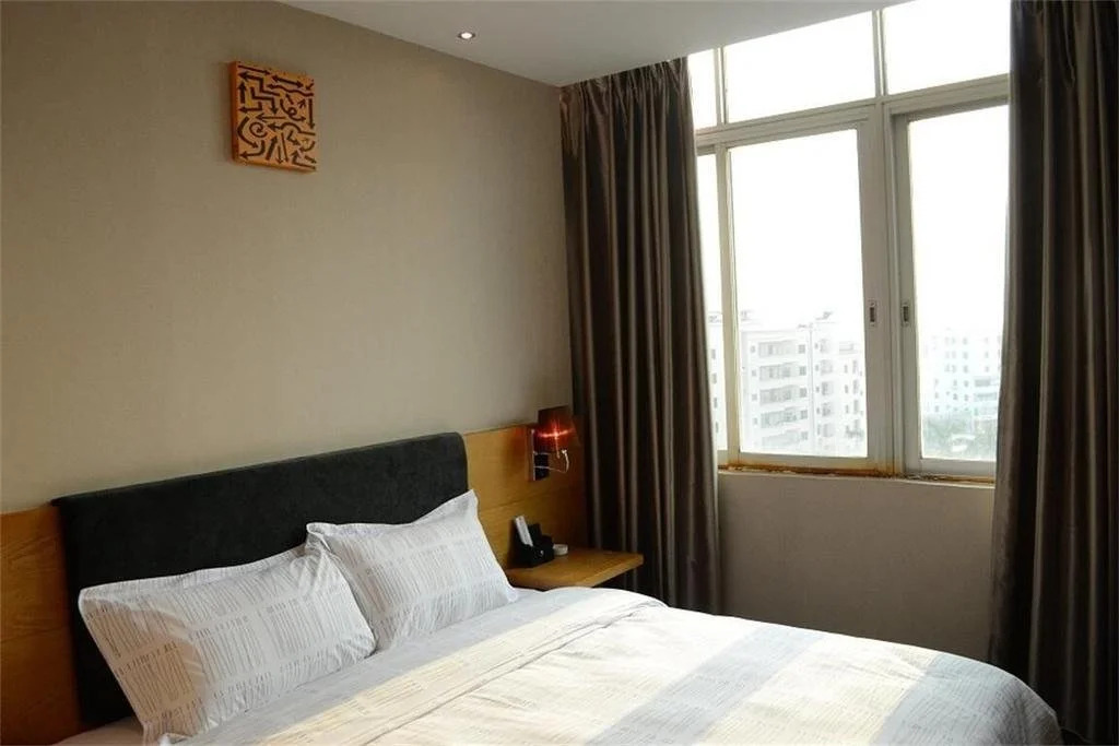 Gangtian Business Hotel