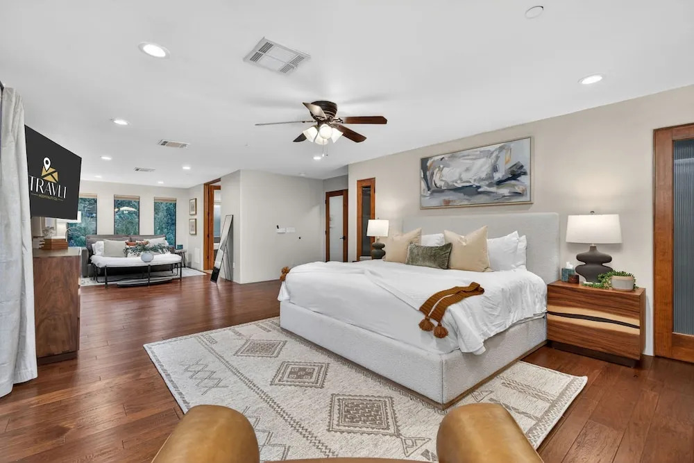 NEW Luxe Chapel Garden Retreat Chapel Views