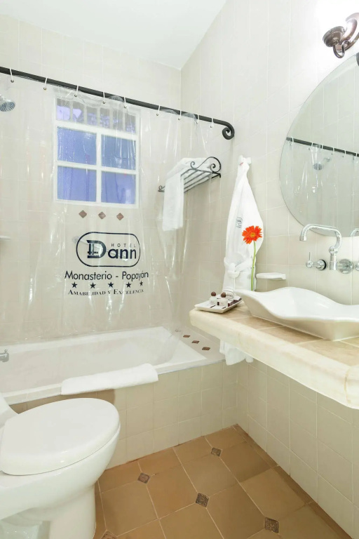 Hotel Dann Monasterio