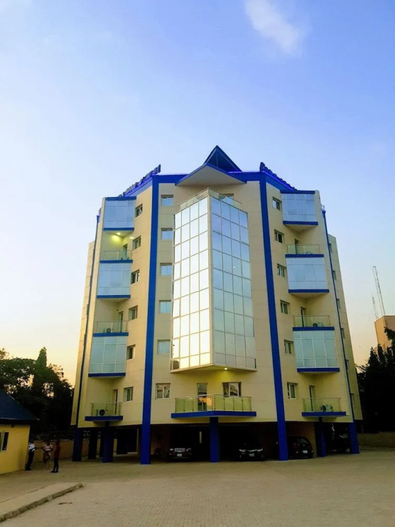 Blue Springs Hotel