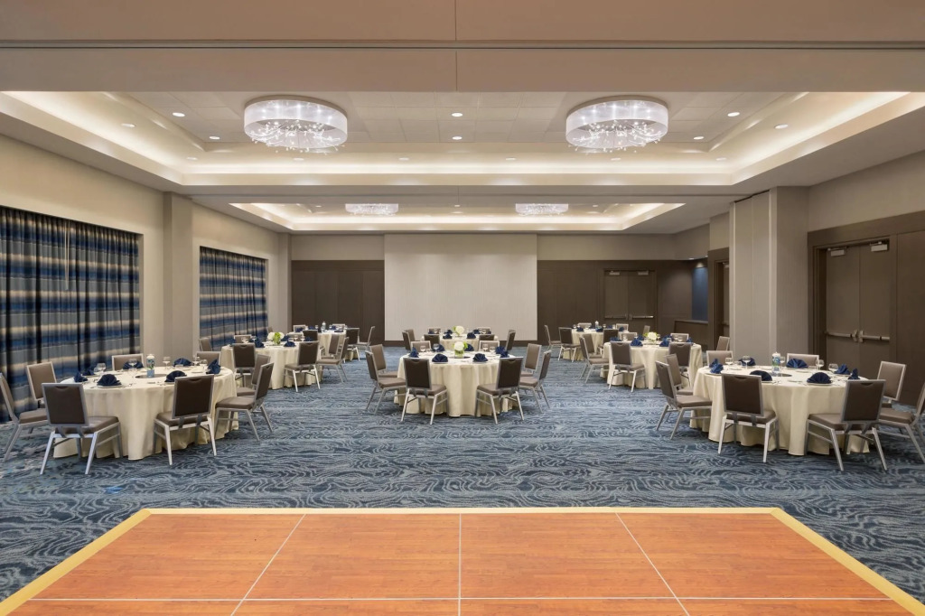 Embassy Suites by Hilton The Woodlands
