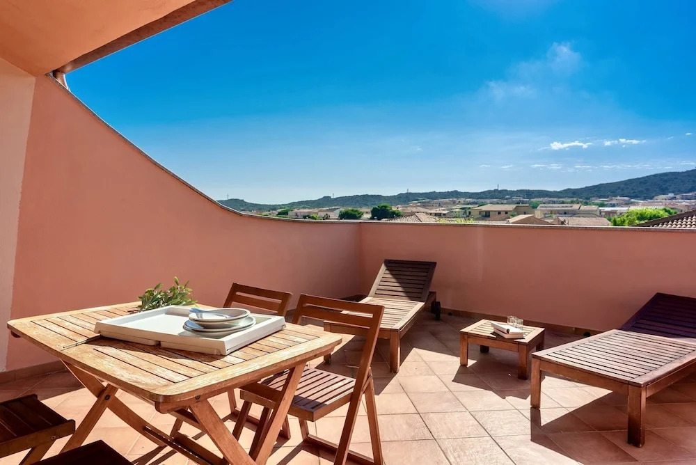 Residence con piscina a 300 mt dal mare